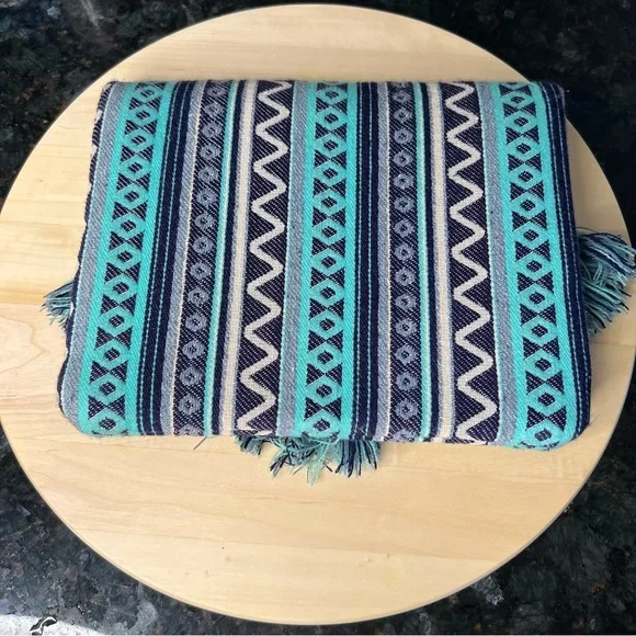 Beautiful Blue Clutch With Tassel Details Button Magnet Closure - Picture 4 of 6